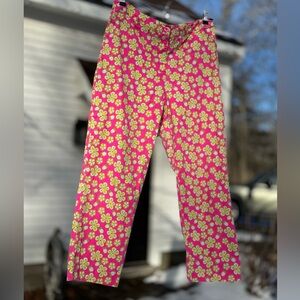 Y2K Lilly Pulitzer “Dune Buggy” cropped pants. Cutest!